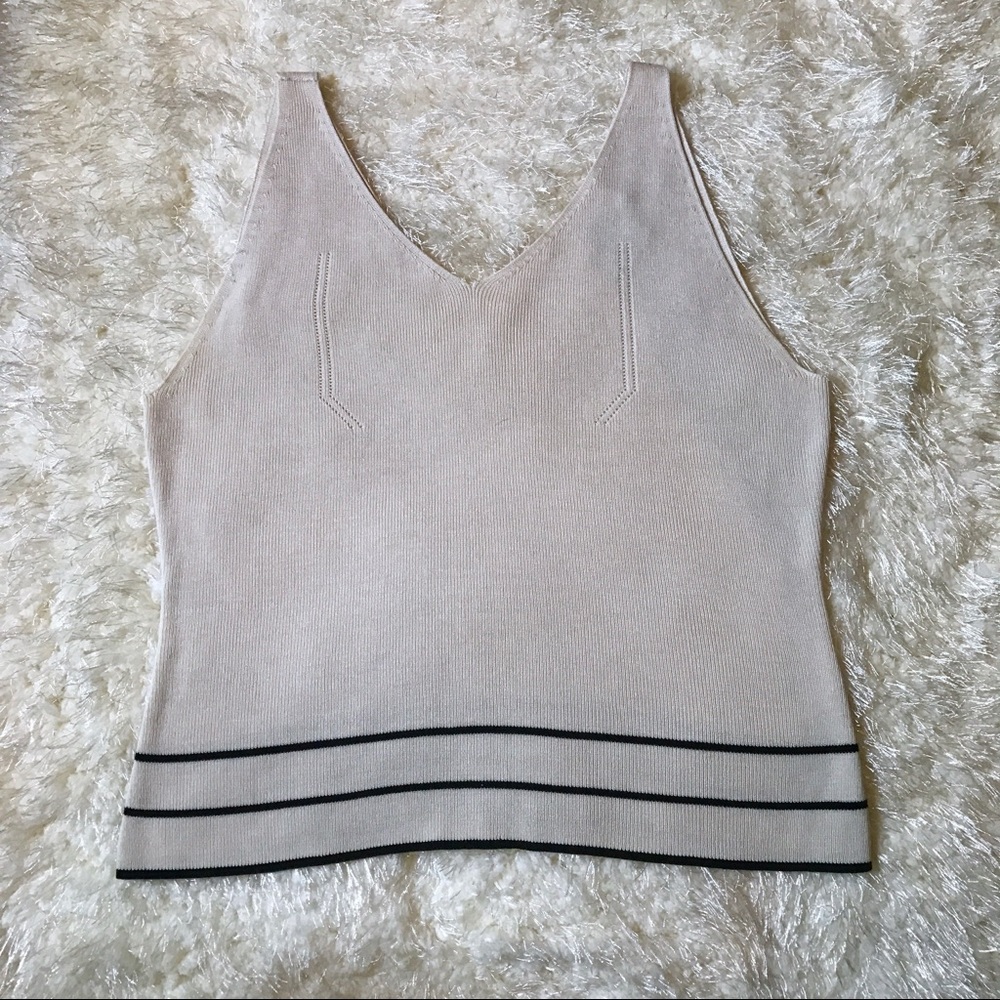 Clio Vintage Creamy Crop Top